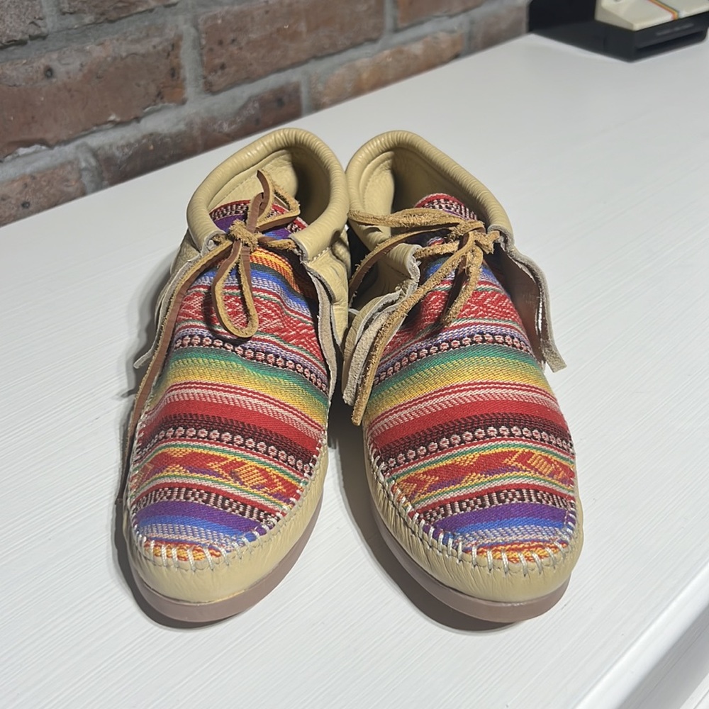 Minnetonka Frisco Deerskin Serape Fringe - Picture 4 of 15